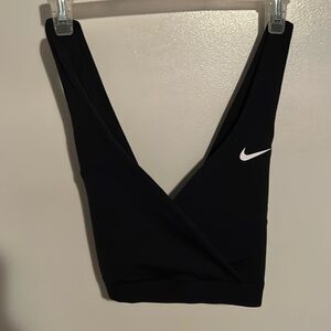 black sports bra plunges in front